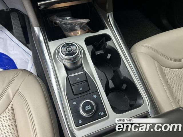 Ford Explorer 2022 — photo 13