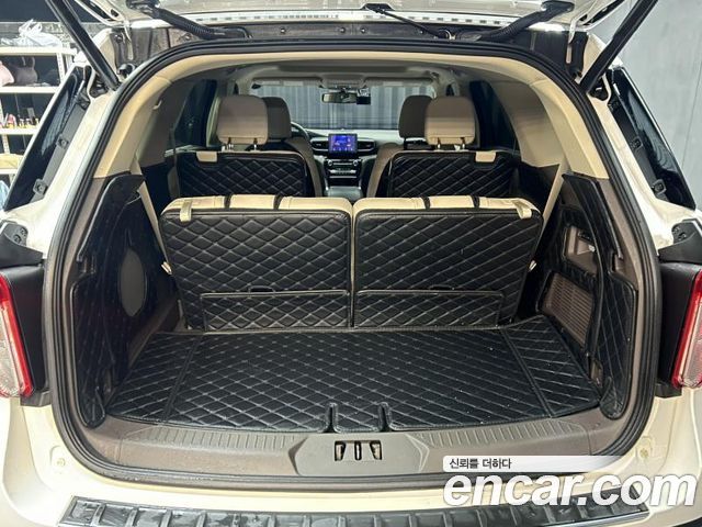 Ford Explorer 2022 — photo 19