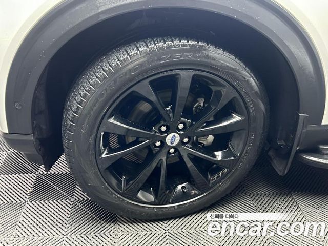 Ford Explorer 2022 — photo 20