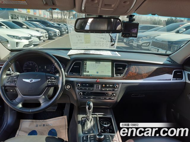 Hyundai Genesis 2016 — photo 9