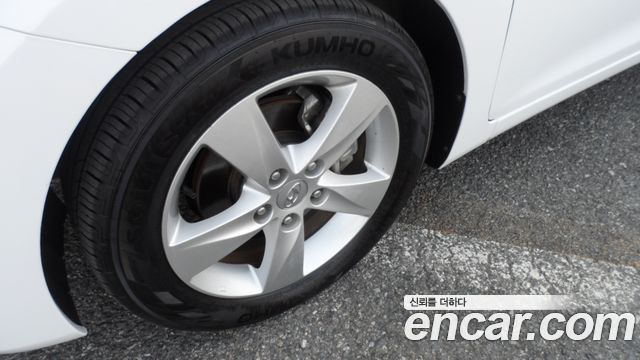 Hyundai AVANTE 2011 — photo 5