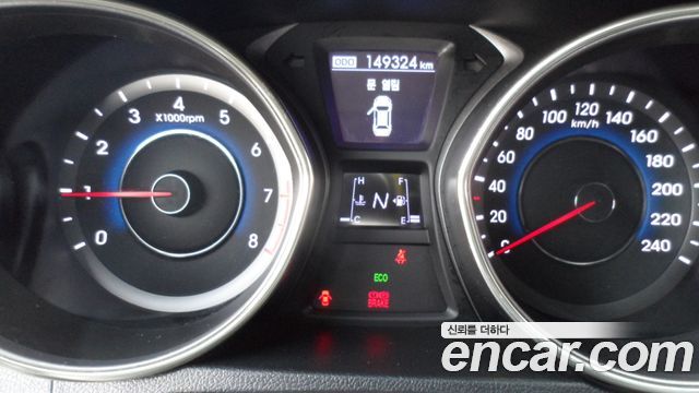 Hyundai AVANTE 2011 — photo 8