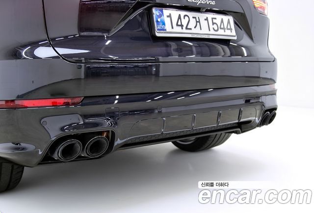 Porsche Cayenne 2020 — photo 8