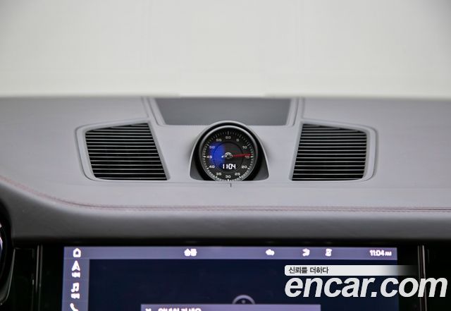Porsche Cayenne 2020 — photo 15