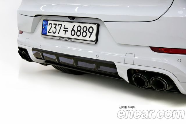 Porsche Cayenne 2021 — photo 9