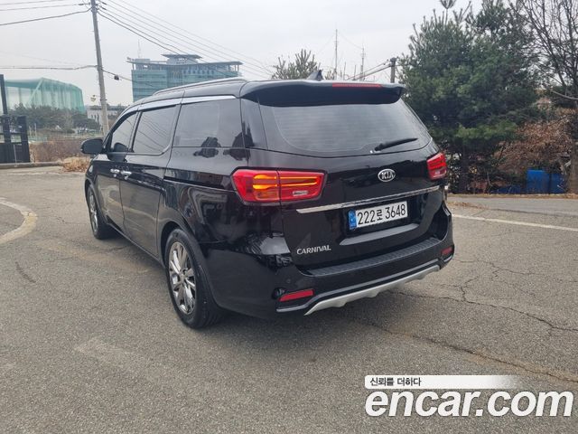 Kia Canival 2020 — photo 5