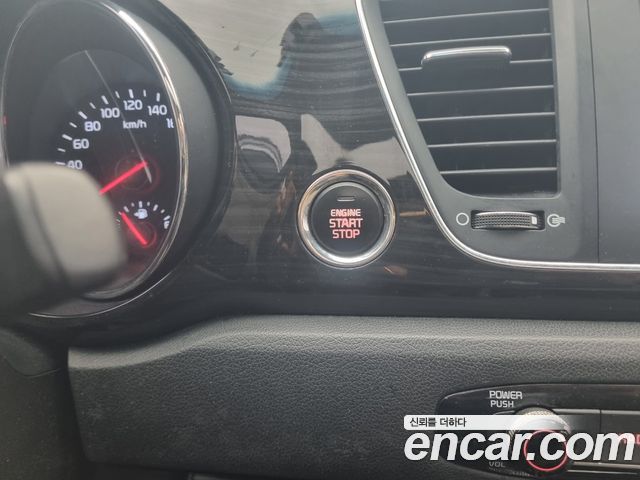 Kia Canival 2020 — photo 15