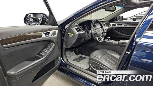 Genesis G80 2018 — photo 10