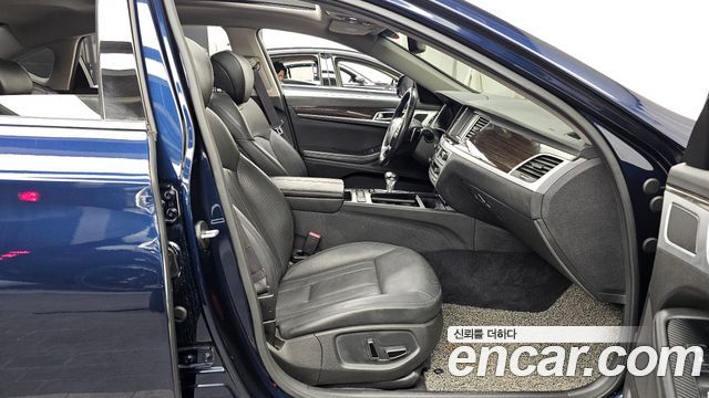Genesis G80 2018 — photo 11