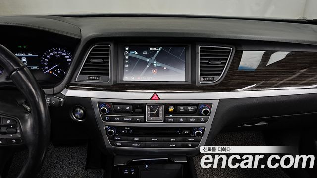 Genesis G80 2018 — photo 14