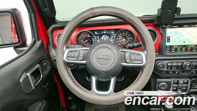 Jeep Wrangler 2020 — photo 13