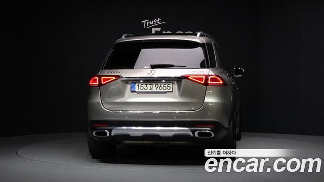 Mercedes-Benz GLE-Class 2021 — photo 4