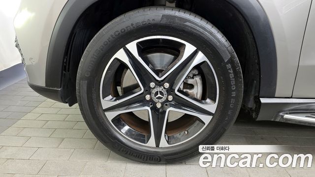 Mercedes-Benz GLE-Class 2021 — photo 5