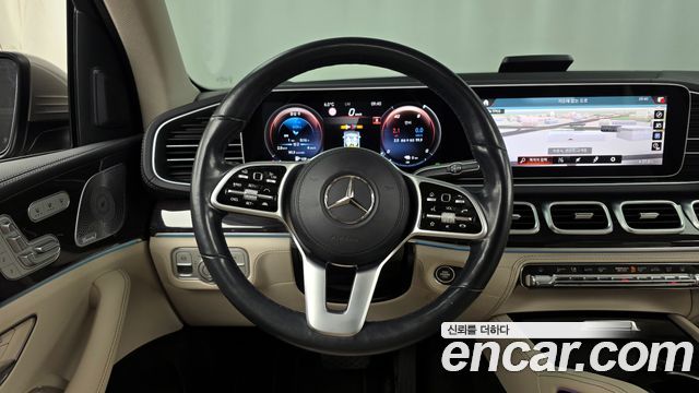 Mercedes-Benz GLE-Class 2021 — photo 13