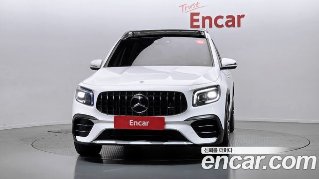 Mercedes-Benz GLB-Class 2023 — photo 3