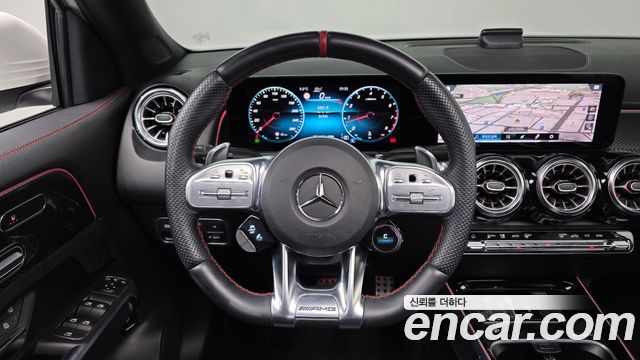 Mercedes-Benz GLB-Class 2023 — photo 13