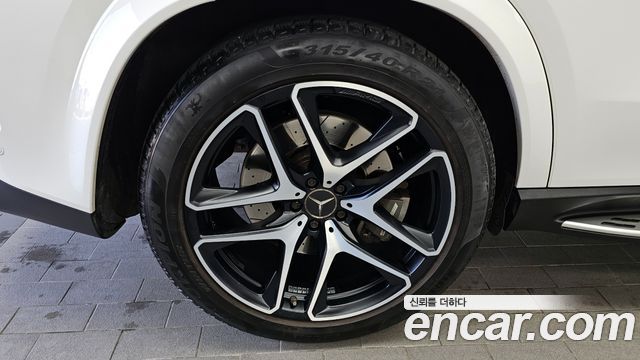 Mercedes-Benz GLE-Class 2022 — photo 5