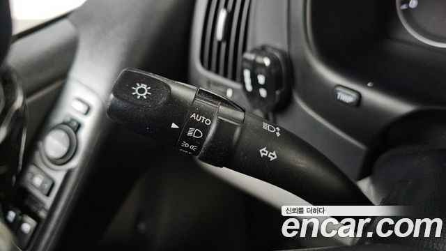 Hyundai Starex 2017 — photo 16