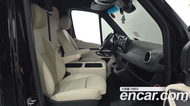 Mercedes-Benz Sprinter 2022 — photo 12