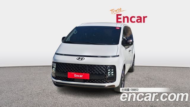 Hyundai Staria 2022 — photo 3