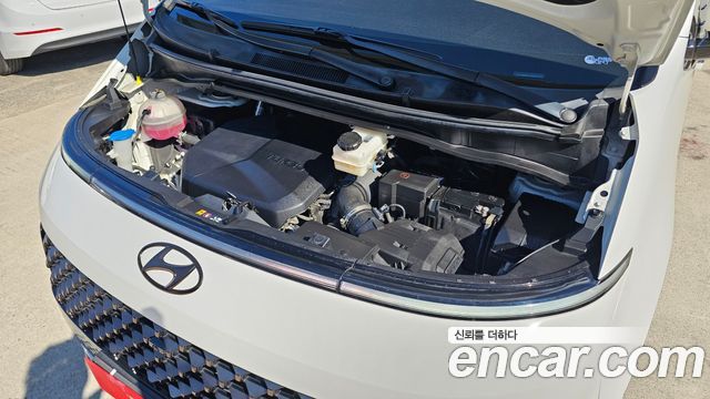 Hyundai Staria 2022 — photo 6