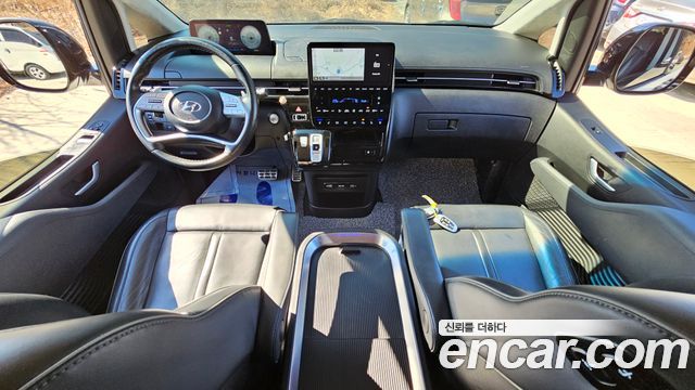Hyundai Staria 2022 — photo 7