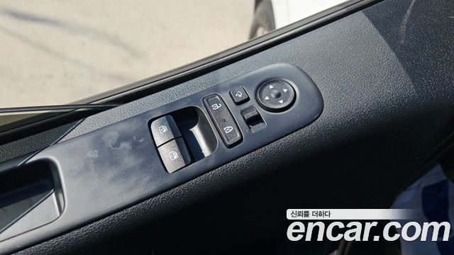 Hyundai Staria 2022 — photo 13