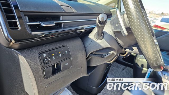 Hyundai Staria 2022 — photo 14