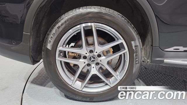 Mercedes-Benz GLC-Class 2019 — photo 5