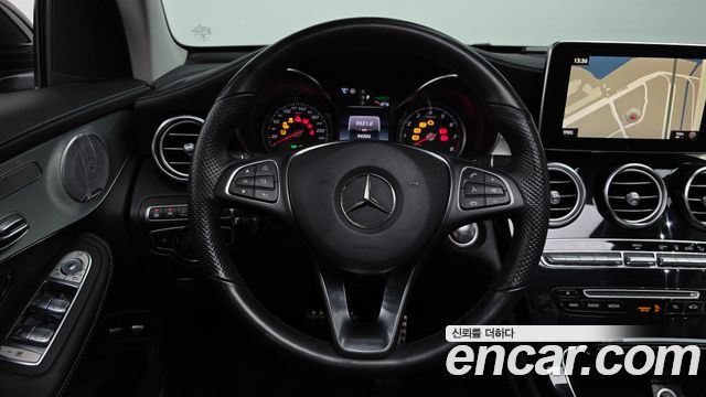 Mercedes-Benz GLC-Class 2019 — photo 13