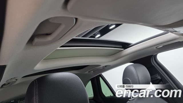 Mercedes-Benz GLC-Class 2019 — photo 18