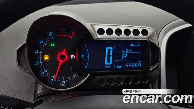 Chevrolet Korea Aveo 2012 — photo 8