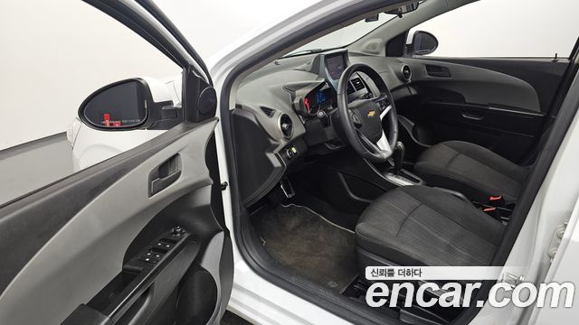 Chevrolet Korea Aveo 2012 — photo 10