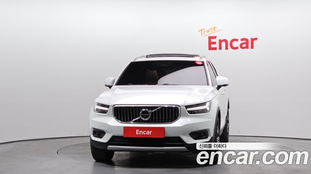 Volvo XC40 2022 — photo 3