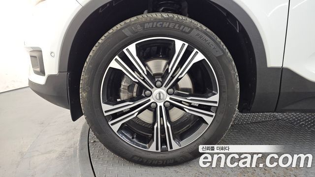 Volvo XC40 2022 — photo 5