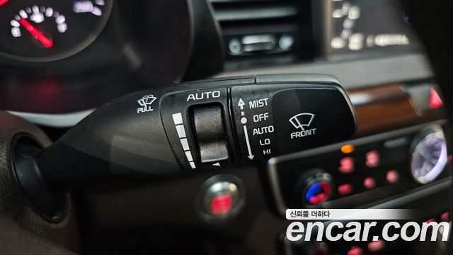 Kia K7 2017 — photo 15