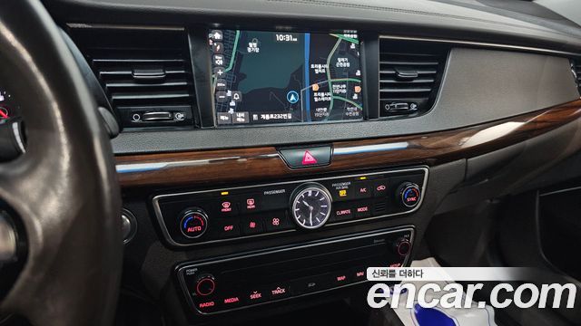 Kia K7 2017 — photo 17