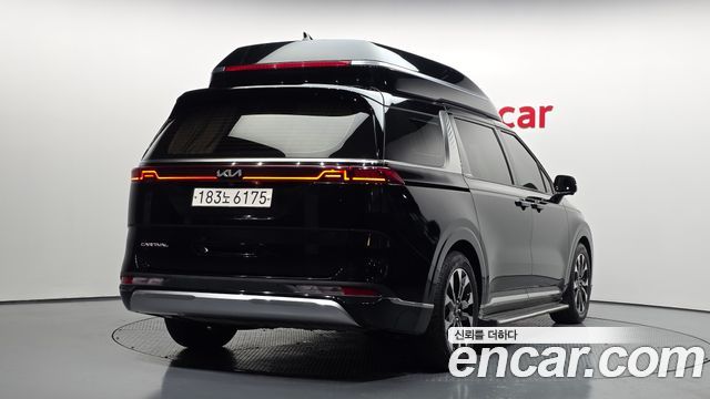 Kia Canival 2022 — photo 2