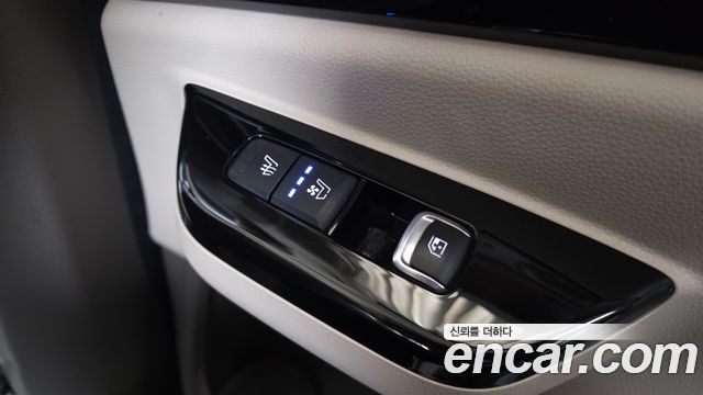 Kia Canival 2022 — photo 18