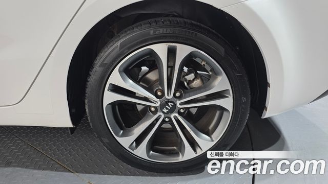 Kia K3 2015 — photo 5