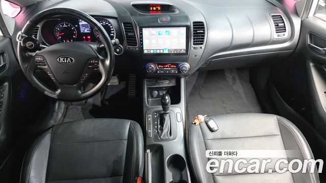 Kia K3 2015 — photo 7