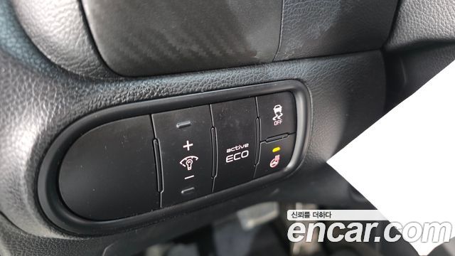 Kia K3 2015 — photo 13