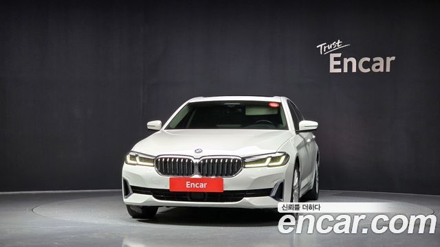 BMW 5-Series 2021 — photo 3