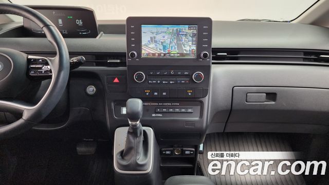 Hyundai Staria 2023 — photo 16