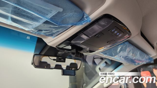 Hyundai Staria 2023 — photo 18