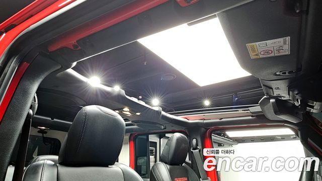 Jeep Wrangler 2022 — photo 19