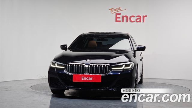 BMW 5-Series 2022 — photo 3