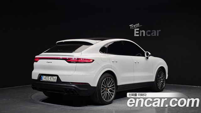 Porsche Cayenne 2021 — photo 2