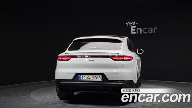 Porsche Cayenne 2021 — photo 4