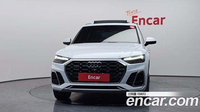 Audi Q5 2023 — photo 3